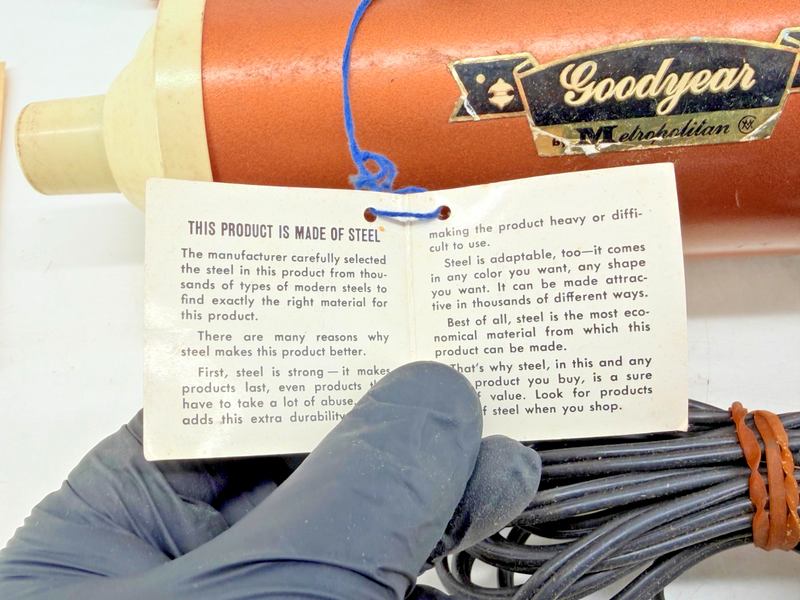 NOS 1960s Goodyear Metropolitan 12V Auto Hand Vacuum Complete Set Box & Bags C60