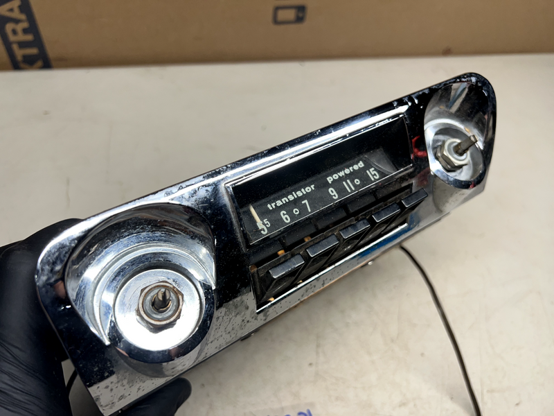 1959-1960 CHEVROLET IMPALA BEL AIR BISCAYNE MOTOROLA AM RADIO Bezel 59 60 B21