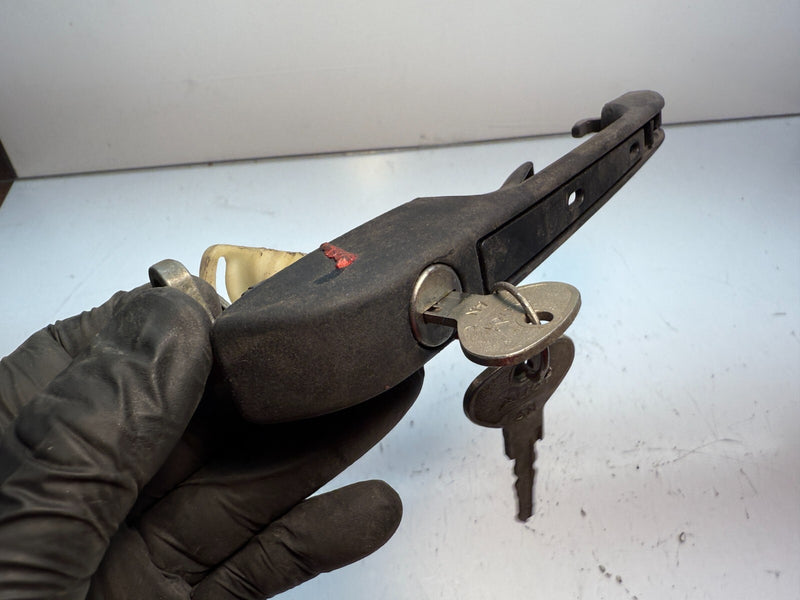 OEM Audi 4000 80-87 5000 80-83 Coupe Right Front Outer Door Handle 813837206C C7