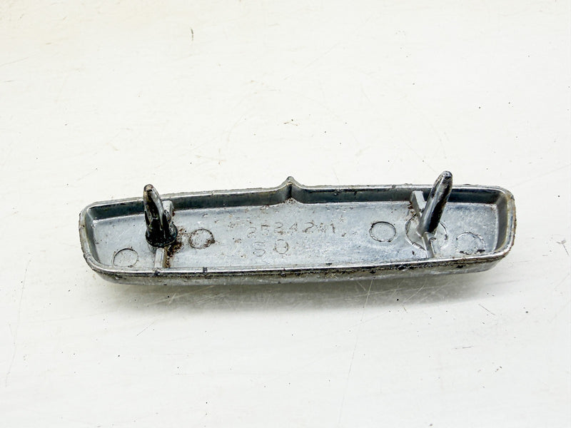 Vintage OEM 1965 DODGE MONACO EMBLEM MOPAR 2524241 E10-114