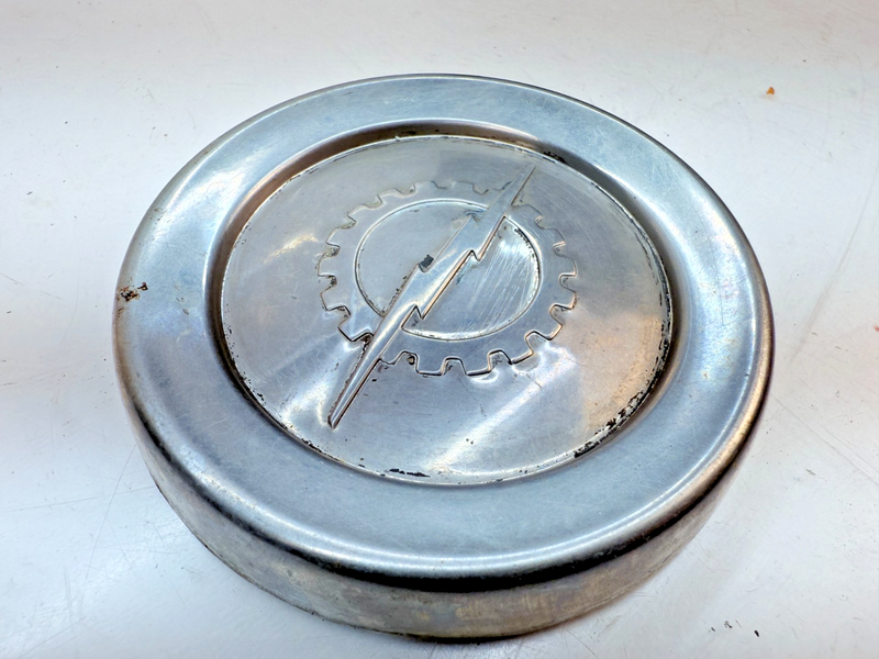 BRKN 1957 58 59 1960 Ford Truck Steering Wheel Horn Button Cap Lightning B84-26