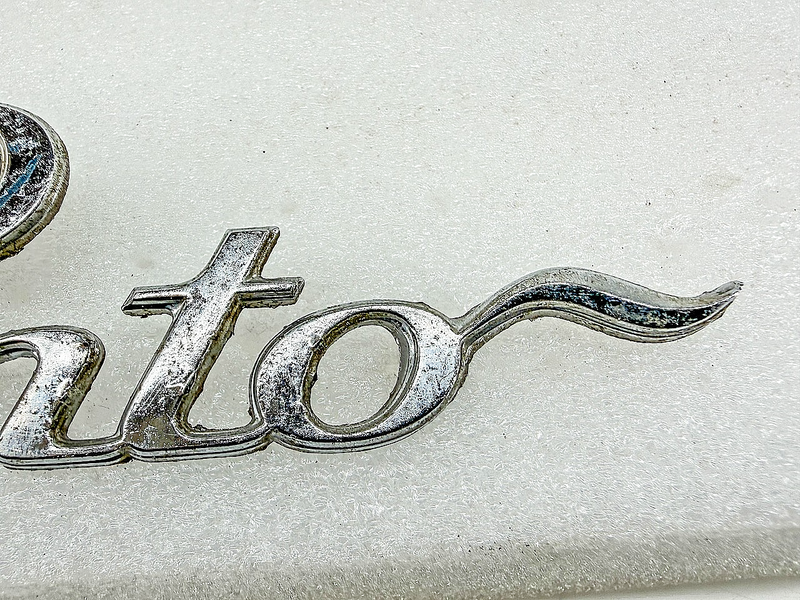 OEM 1971 - 1975 FORD PINTO RUNNING HORSE EMBLEM D12B-16B114-AB E10-47