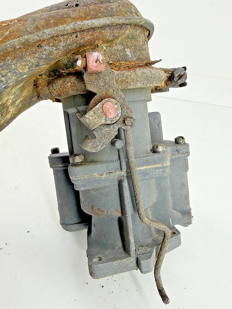 Carter YF 1657 Carburetor Parts Jeep CJ5 F134 Body & Bowl 0-944 Horn Damage H-16