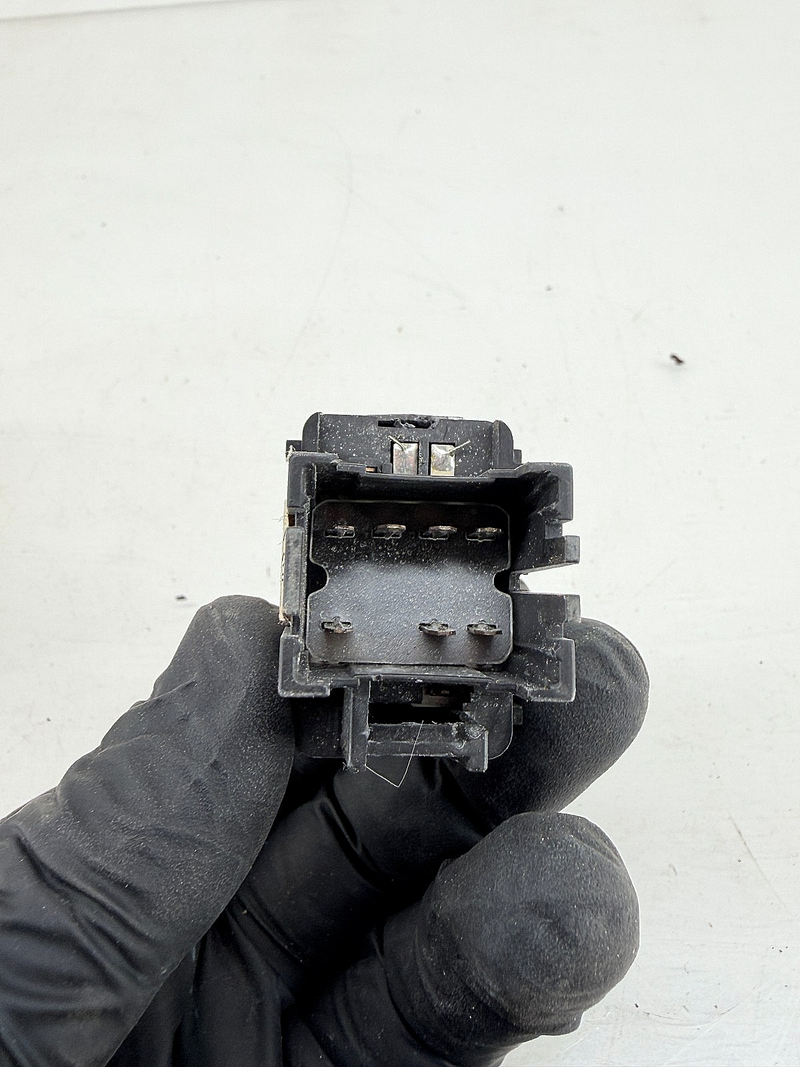 NOS 1997 - 1999 Cadilac Deville Power Window Switch 25666358 C30-53