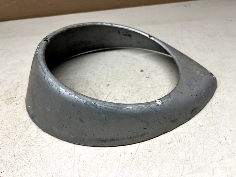 1938-1941 FORD Deluxe ELECTROLINE H-10 HEADLAMP BEZEL TRIM PAIR 38 39 40 41 B34