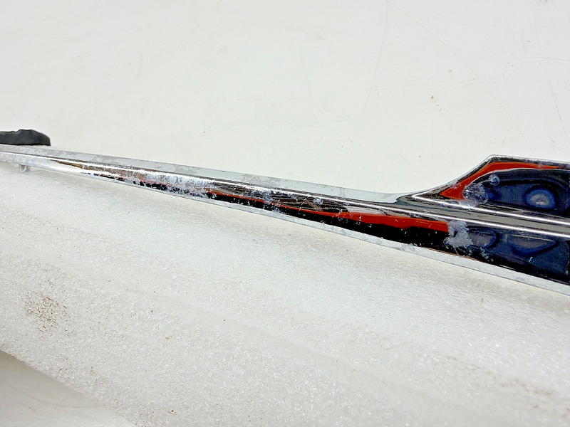 Vintag 1966 Chevy Chevelle El Camino Hood Spear Center Split Molding Ornament E9