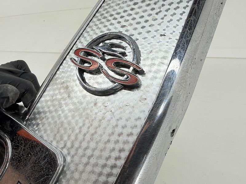Vintage 1963 Chevy Impala SS Automatic Center SHIFTER Console Chrome 3827422 C36
