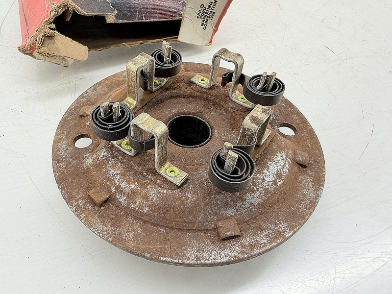 NOS 1963 1964 FORD GALAXIE MOTORCRAFT STARTER BRUSH END PLATE C3AZ-11049A C77-54