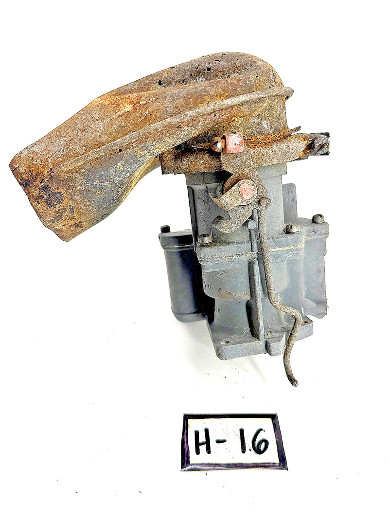 Carter YF 1657 Carburetor Parts Jeep CJ5 F134 Body & Bowl 0-944 Horn Damage H-16