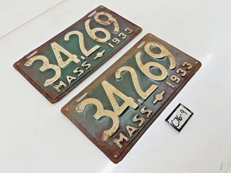 Orig. Paint PAIR 1933 34269 Massachusetts License Plate Sign MA 34.269 C76-9