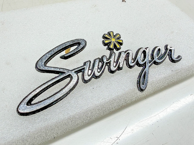 OEM 1970 - 1975 DODGE DART SWINGER TRUNK EMBLEM MOPAR 3446102 E10-40