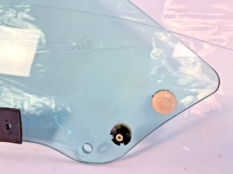 OEM 1968 - 1969 C3 Corvette Passenger Side Door Window Glass CONVERTIBLE U5B-51