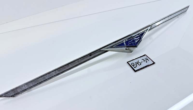 OEM 1966 1967 1968 1969 CHEVY Corvair Front Emblem Trim Molding 9706898 B45-34