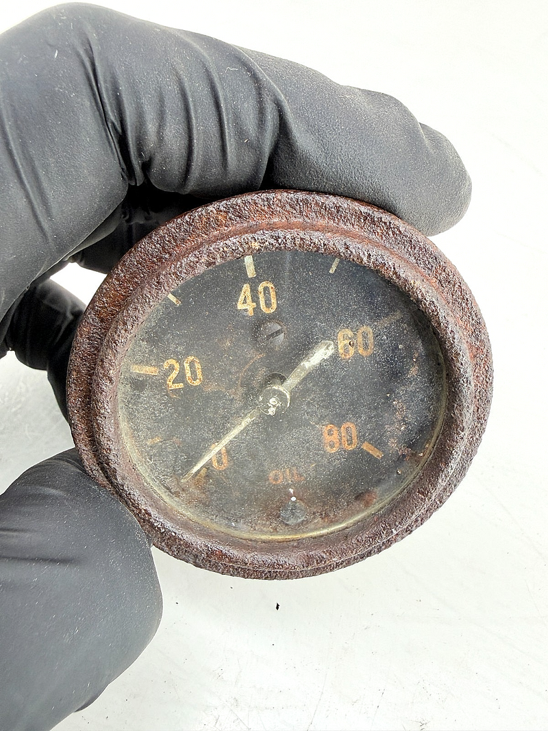 OEM 1940's Ford GPW Jeep Willys MB M38 Oil Pressure Gauge 0-80 PSI WWII C67-111