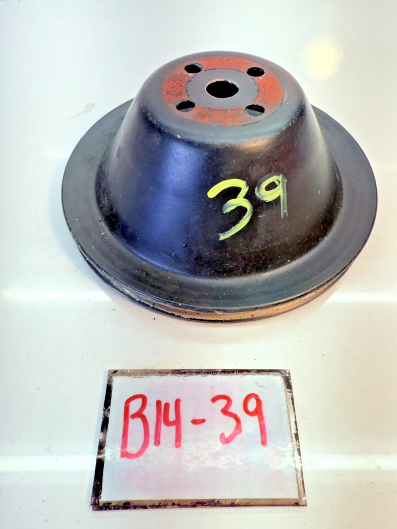 OEM 1962 - 1968 Chevy Corvette 3788472 CG Water Pump Crank Pulley B14-39