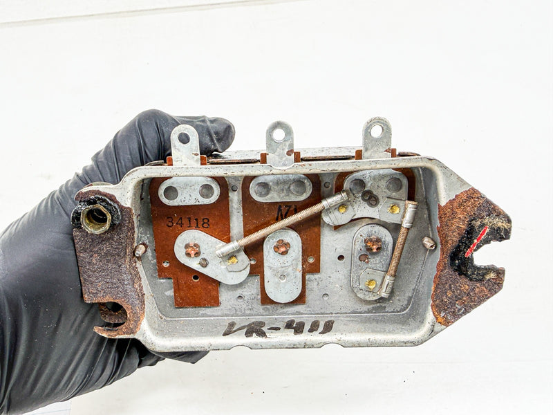 Vintage CHEVROLET GMC RAMBLER 12 VOLT VOLTAGE REGULATOR VR-381 VR-411 C47-91
