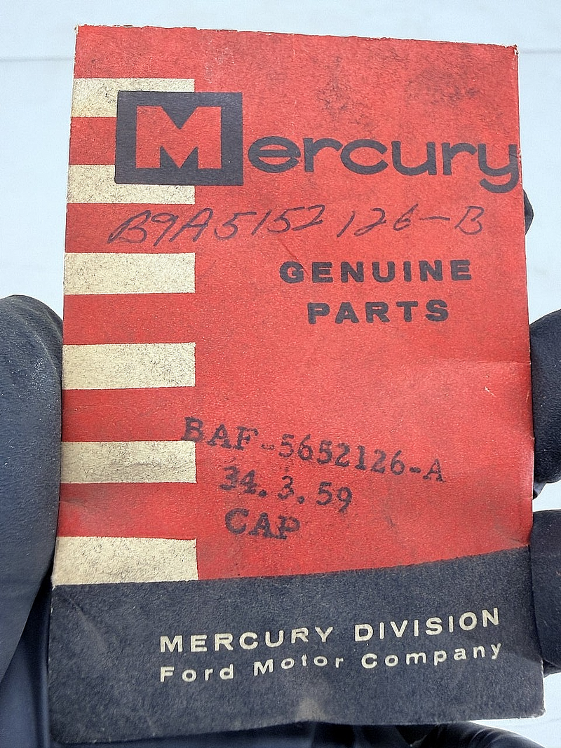 (1) NOS 1959 MERCURY CHROME END CAP BAF-5652126-A C76-166