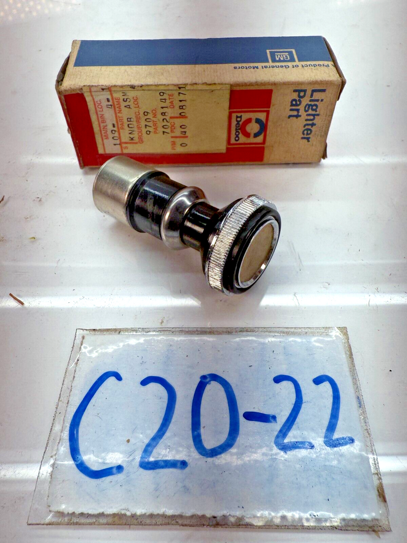 NOS GM 1971 1972 Oldsmobile Toronado Cigarette Lighter Knob 7028149 71 72 C20-22