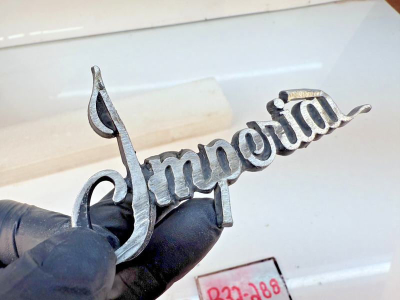 OEM 1969 CHRYSLER IMPERIAL EMBLEM BADGE MOPAR 3345736 B32-288