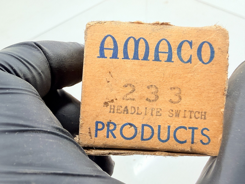(1) NOS 1955 1956 1957 1958 1959 FORD TRUCK HEADLIGHT SWITCH C75-29
