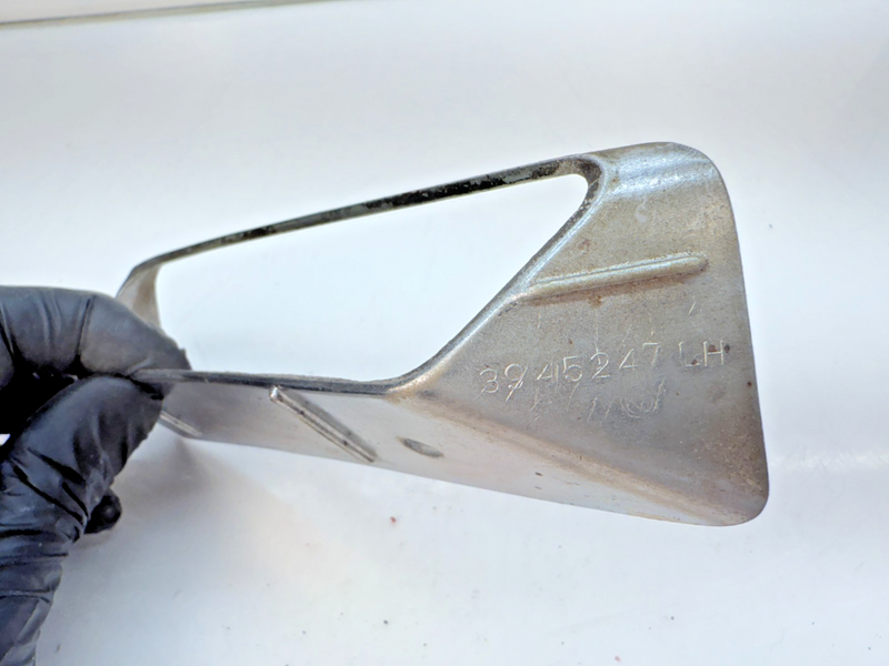 OEM 1968 1969 Corvette LH Side Fender Louver GM 39452487 Drivers Side B83-21