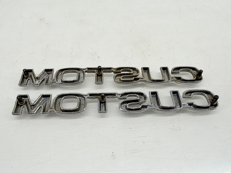 OEM 1980 - 1986 Ford F150 F250 F350 Custom Emblem E0TB-16B114-CC E9-105