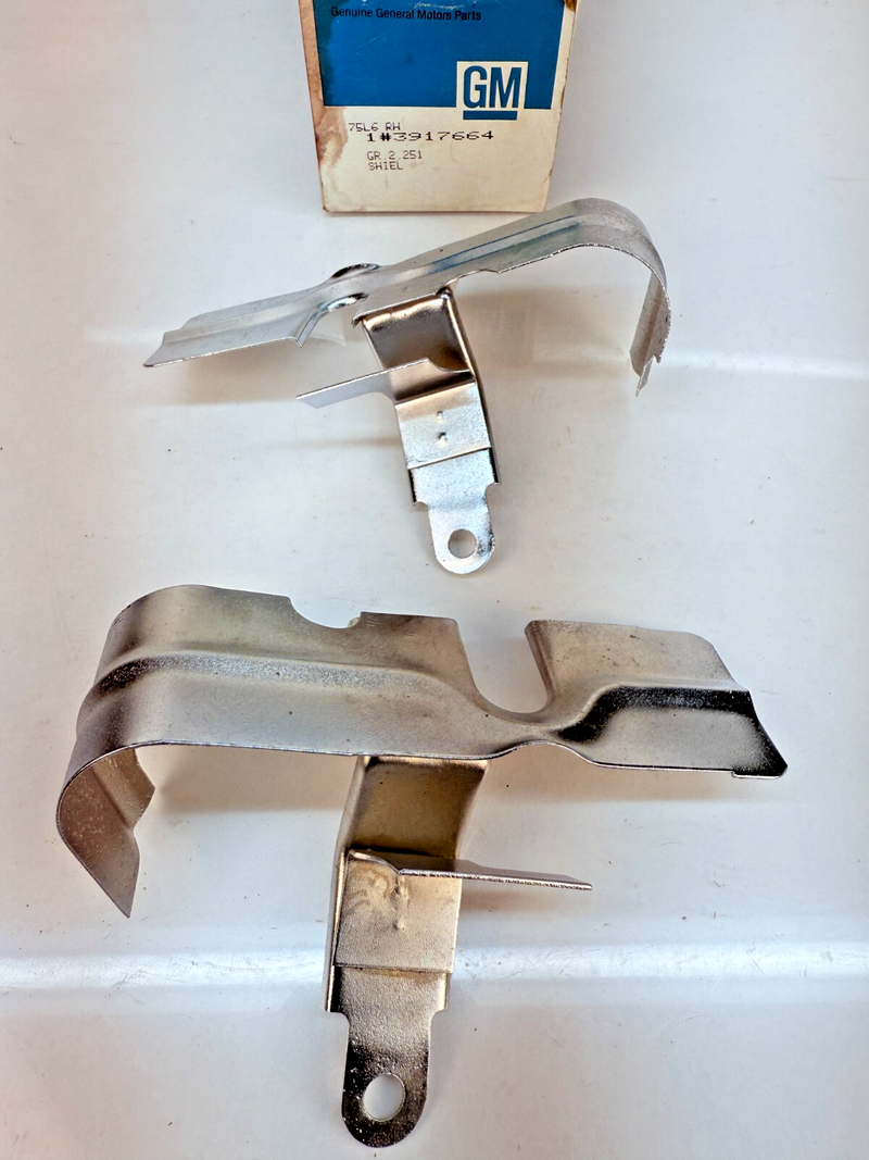 NOS PAIR of 1957 - 1979 Corvette Spark Plug Heat Shield GM 3917664 B61-6