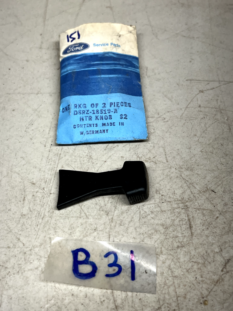 NOS Ford D8RZ-18519-A Heater Control Knob B31-151