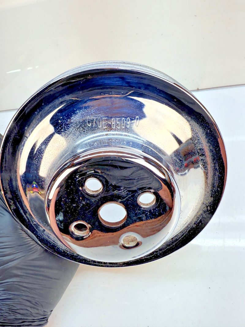 1968 1969 Ford Water Pump Pulley Fairlane Mustang 302 289 351 C70E-8509-D B69-26