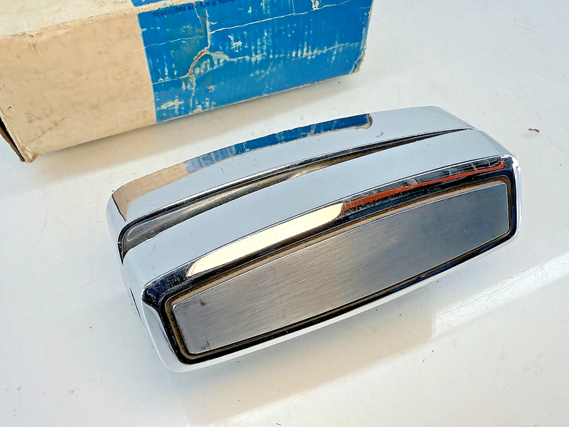 NOS OEM 1969 - 1972 Ford Tailgate Window Crank Handle C9AB-7144042-A C52-11
