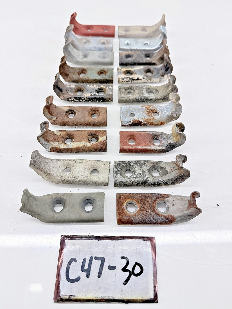 (1) Original Jeep Willys CJ2A CJ3A Windshield Lower Brackets J-Hooks C47-30