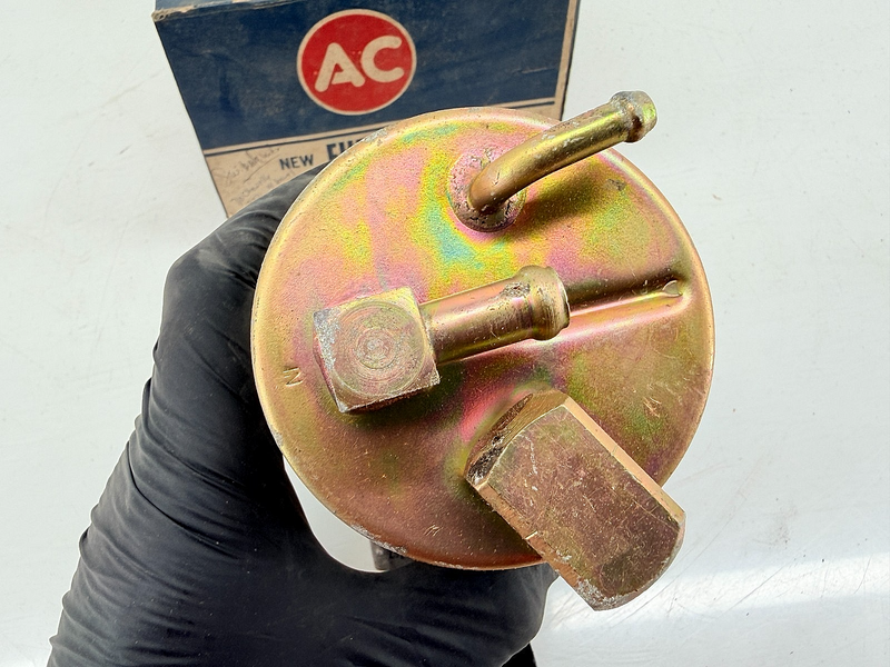 NOS GM 1970 Chevy Chevelle 350 A/C 40767 AC Fuel Pump 6470306 F-127