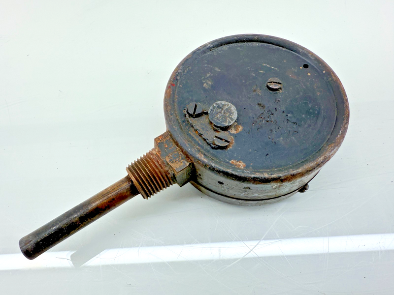 VINTAGE AMERICAN RADIATOR COMPANY GAUGE  C32-11