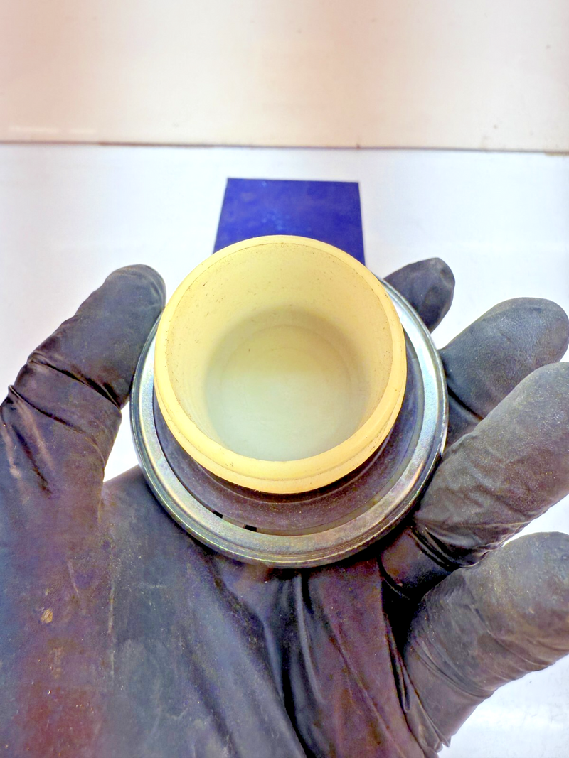 NOS STANT  G724 10724 VOLKSWAGEN 1971 - 1981 GAS CAP BEETLE DASHER B73-8