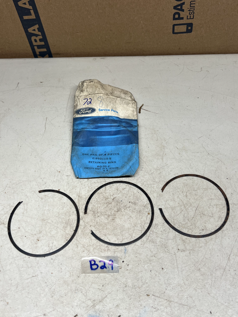 (3) NOS FORD "RETAINING RING" (PISTON RING) E860119-S B29-72