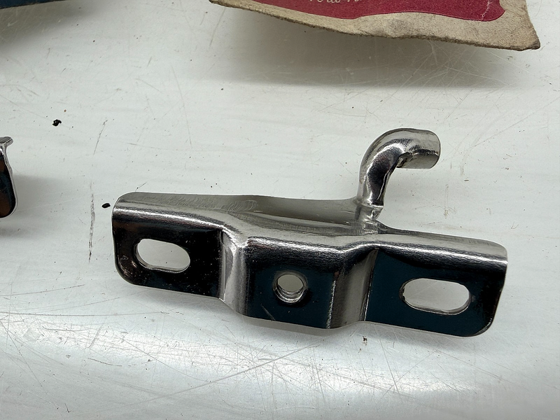 NOS 1960 - 1963 FORD FALCON VENT WINDOW PIVOT BRACKETS C0DZ-6421464-C C67-118