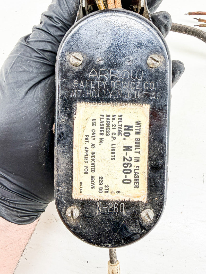Vintage 1940s 1950s ARROW 6 VOLT TURN SIGNAL SWITCH FLASHER N-260 C78-16