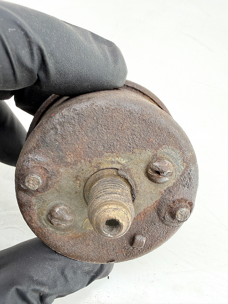 OEM 1940's Ford GPW Jeep Willys MB M38 Oil Pressure Gauge 0-80 PSI WWII C67-110
