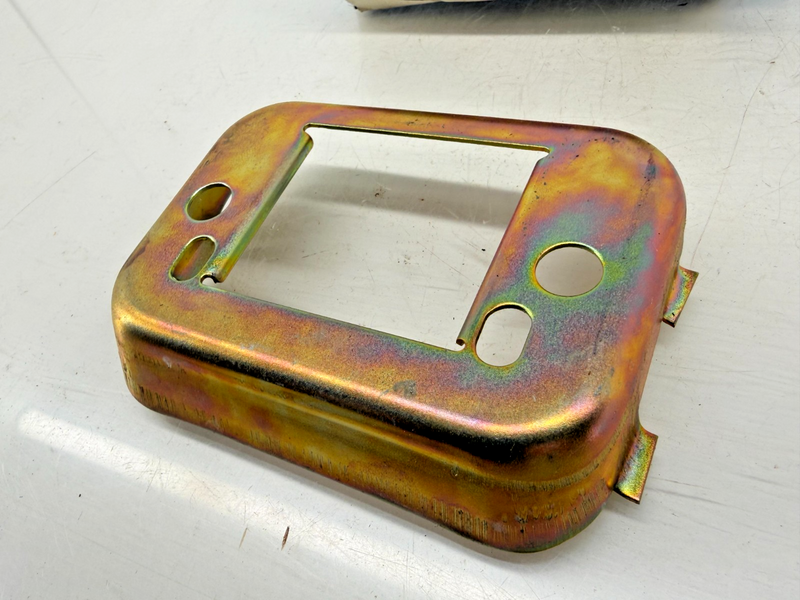 (1) NOS 1969 1970 FORD GALAXIE WAGON BACKUP LIGHT BRACKET C9AZ-15A507-A C62-51