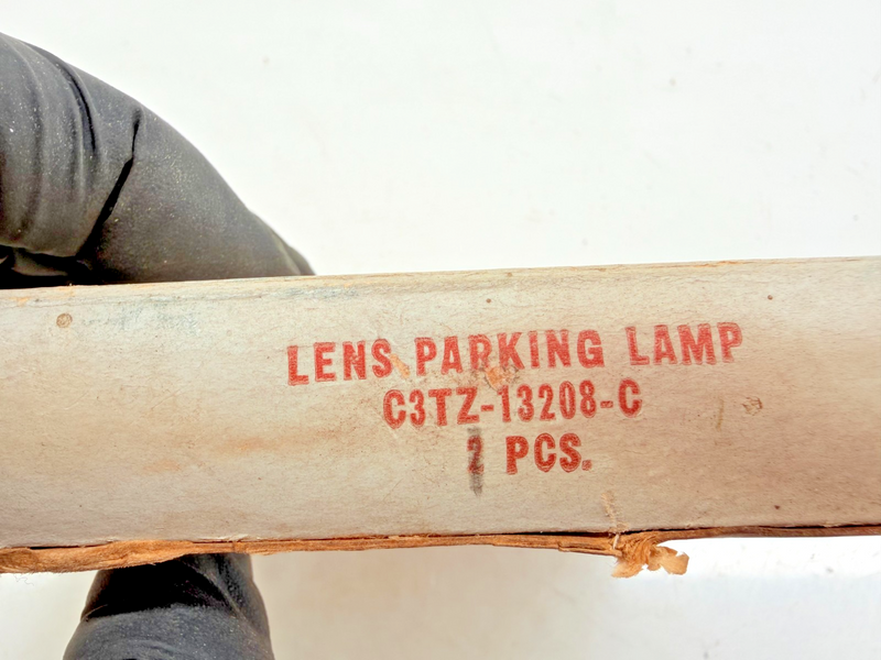 NOS 1963 1964 1965 1966 FORD  PARKING LIGHT LENS C3TZ-13208-C C57-75