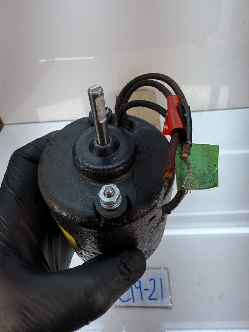 NOS DELTA HEATER MOTOR 830 - ROTATION CCW OR CW- 1/4" SHAFT DIAMETER 6V C19-21