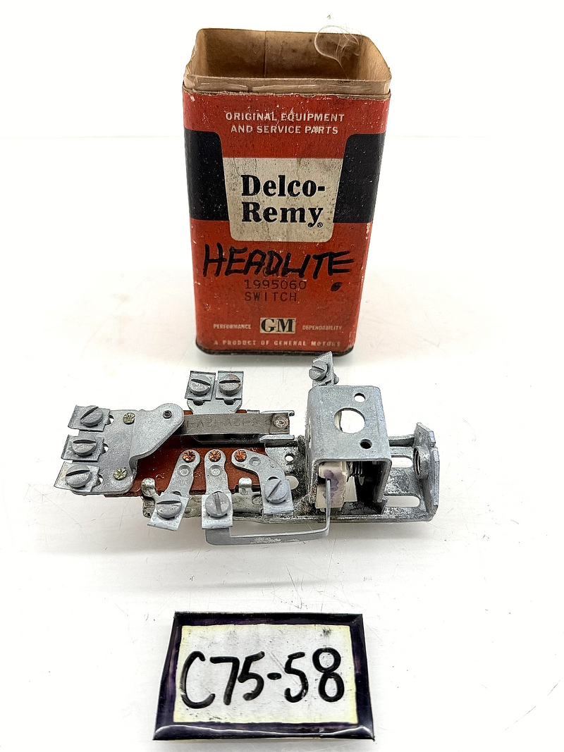 NOS Vintage GM Delco Remy Headlite Switch 1995060 Chevy C75-58