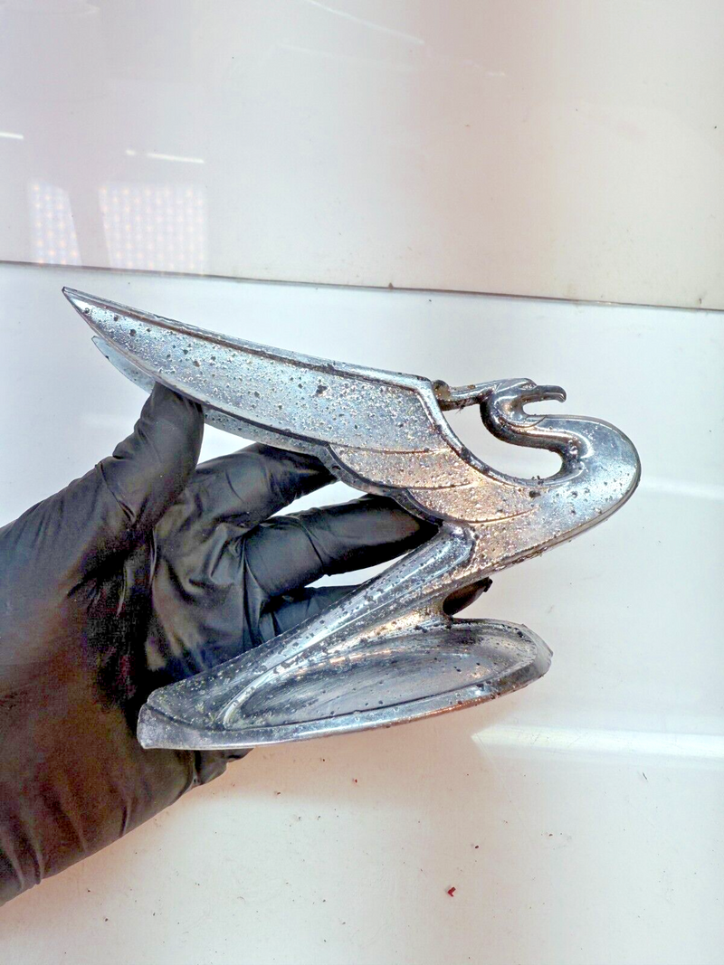 Vintage RARE OEM 1934 Chevrolet Phoenix Eagle Emblem Radiator Cap 34 C23-47