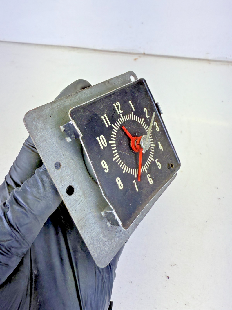 OEM 1970 Chevrolet Camaro Chevelle 300 Deluxe Malibu Clock C27-9