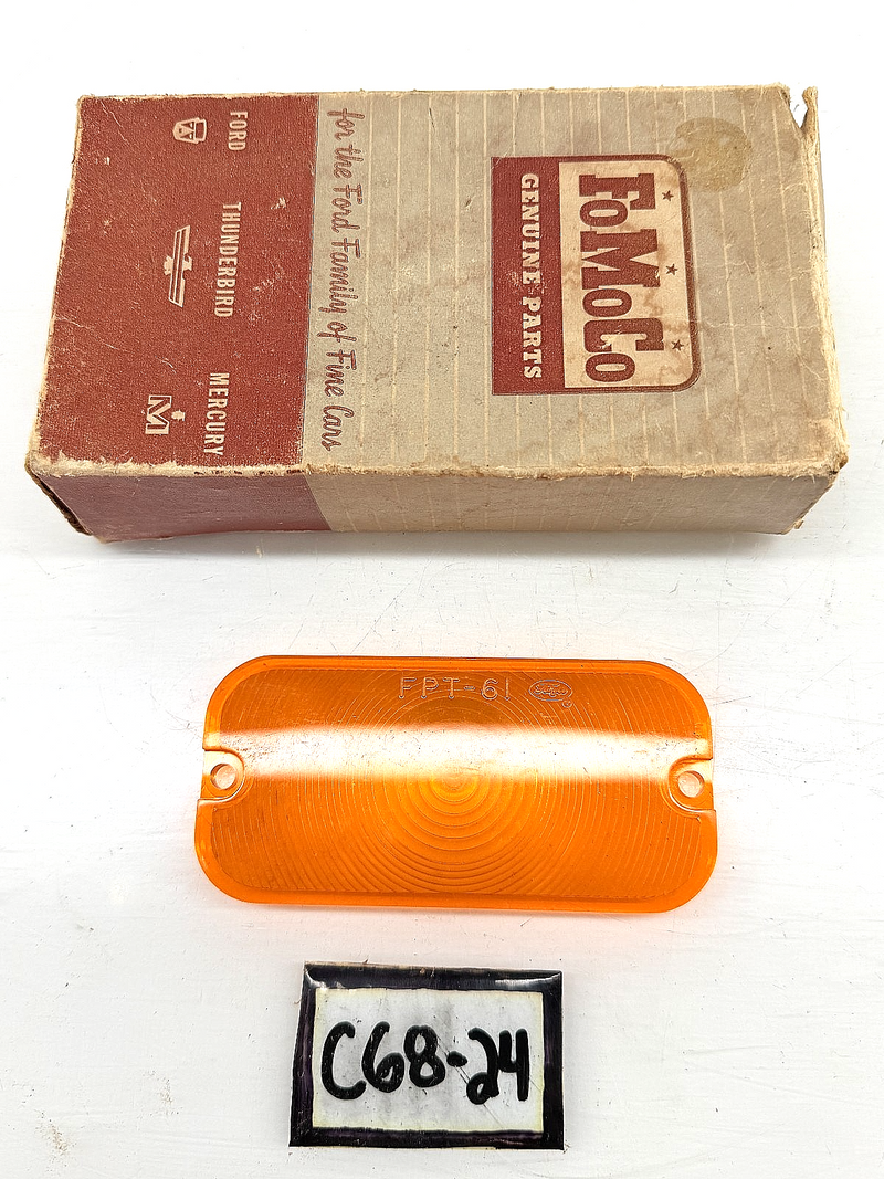NOS 1963 1964 FORD GALAXIE MERCURY FAIRLANE PARKING LAMP LENS C3AZ-13208-A C68