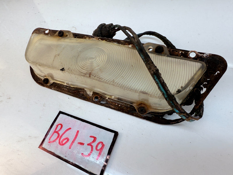 OEM 1960 CHEVY IMPALA BEL AIR EL CAMINO PARK LIGHT TURN SIGNAL HOUSING B61-39