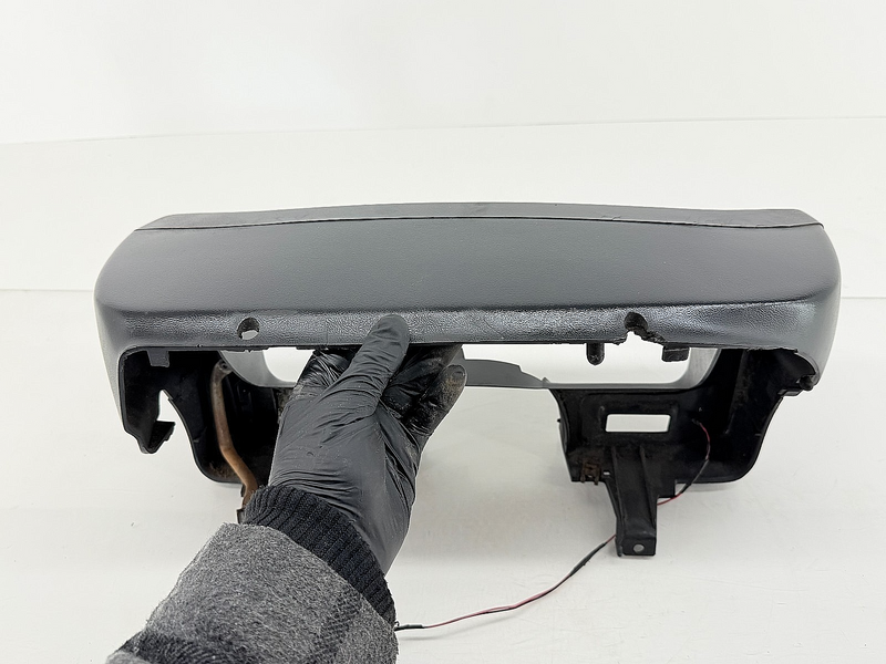 OEM 1987 - 1989 Mustang Speedo Gauge Instrument Panel Cluster Trim Bezel C65-19