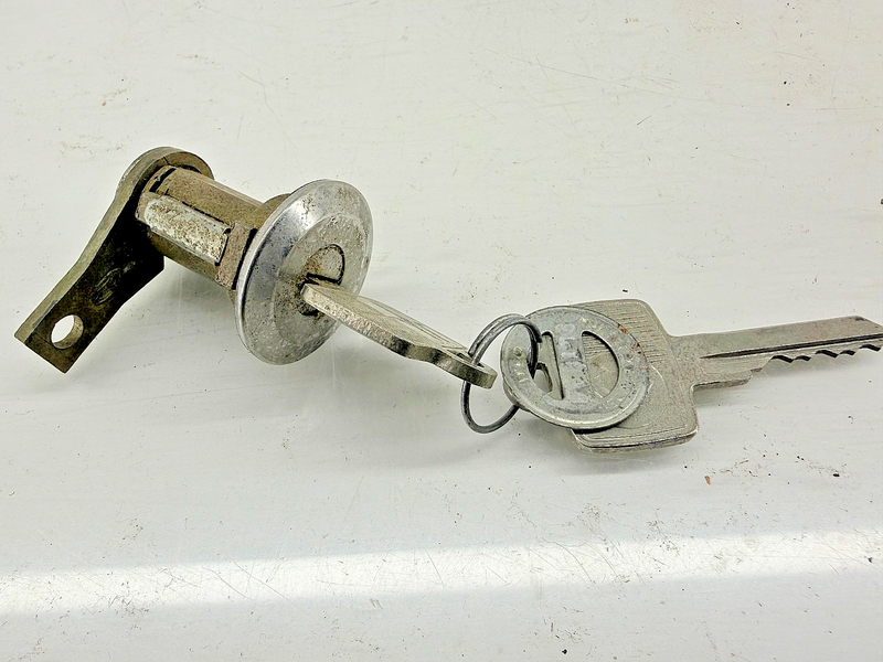 NOS 1962 - 1977 Mercury Comet Galaxie Mustang Door Lock Key Cylinder 1965 C57-33