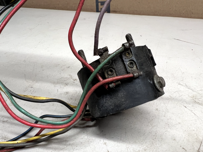 Original *RARE* 1964-66 THUNDERBIRD CONVERTIBLE ROTARY LIMIT SWITCH 65 U1C-B11-1