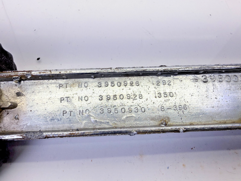 OEM Vintage 1969 - 1972 CHEVY TRUCK 8 350 FENDER EMBLEM 3950926 E8-85